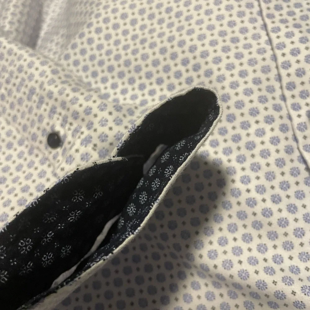 Alex Vando Microfiber Wrinke Free Button Down Shirts Large Set of Three EUC - Picture 5 of 9